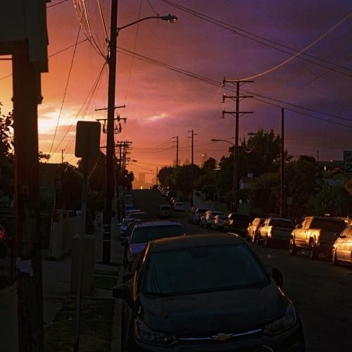 عقرب زلف کجت با قمر قرینه با صدای دختر