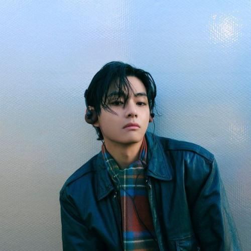 بی تی اس قوی سیاه (Black Swan)