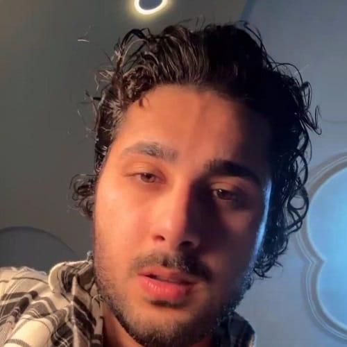 کیسان تلنبار میشه رو قلبم شبا حسرت آغوشت