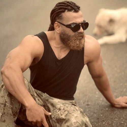 معین زد آدم و حوا من و تو مجنون و لیلا من و تو